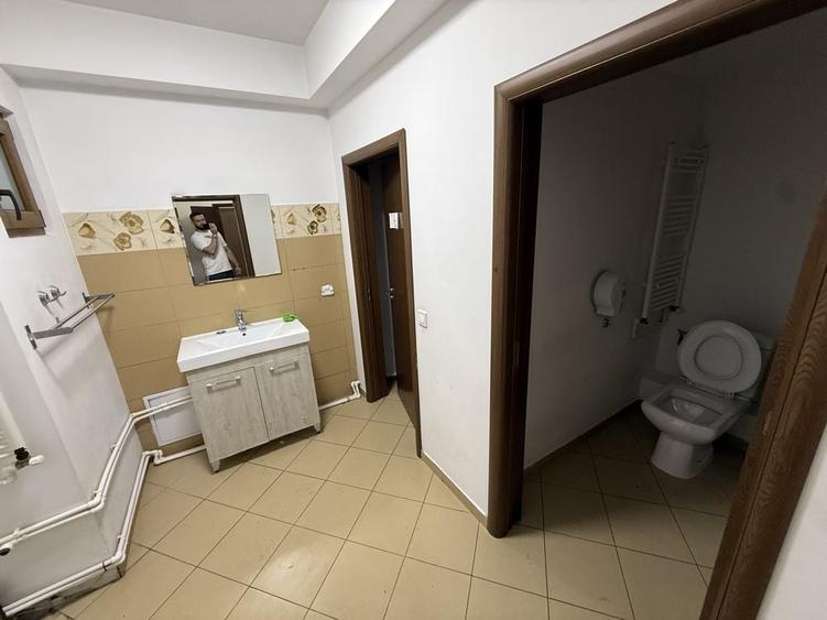 Spațiu comercial, de 183 mp, în Muncii
