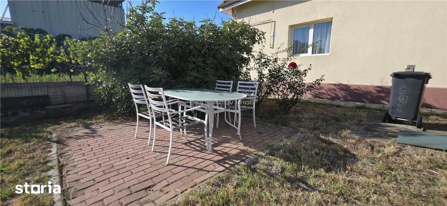 Casă cu 4 camere cu Teren 1219 Mp în Remetea Mare