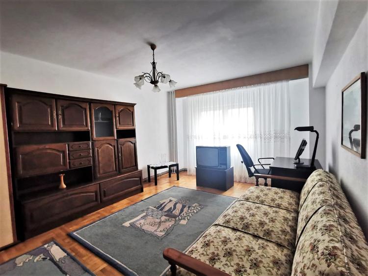 Apartament cu 3 camere în Mărăști