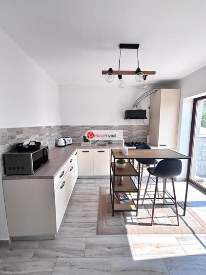 Casă individuală cu 4 camere cu Teren 230 Mp în Lipoveni