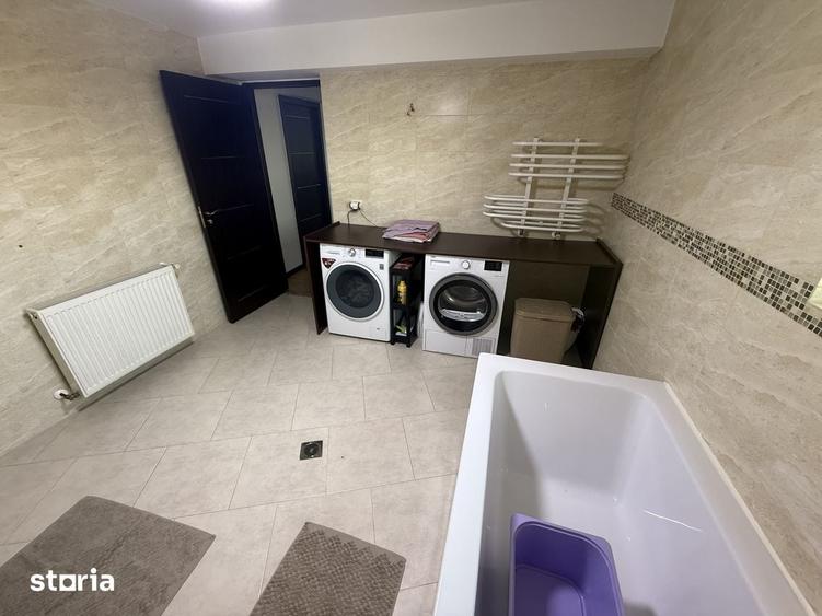 Casă cu 4 camere cu Teren 600 Mp în Central