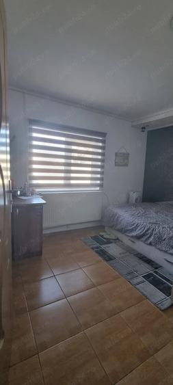 Casă cu 6 camere cu Teren 450 Mp în Geamăna