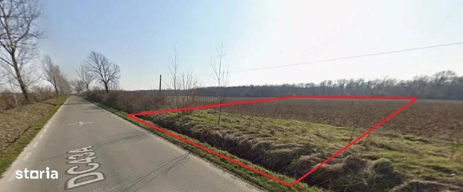Teren de 9600 mp, în Răcari