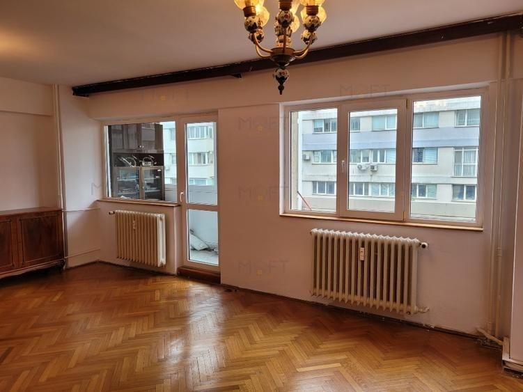 Apartament cu 3 camere decomandat în Dorobanți