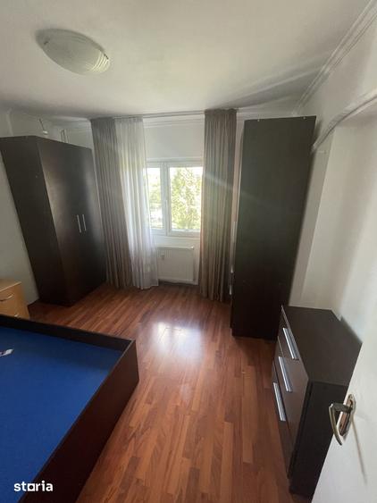 Apartament cu 3 camere decomandat, mobilat în Drumul Taberei — fotografia 1