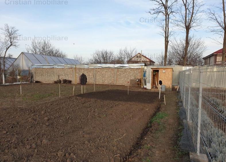 Teren intravilan de 1300 mp, în Lacu Sărat