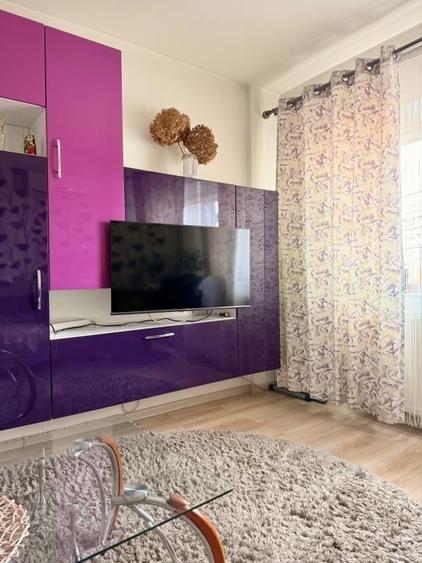 Garsonieră decomandată în Central