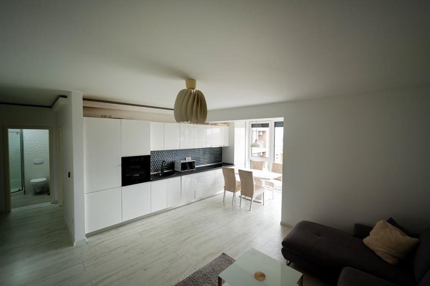 Apartament cu 3 camere decomandat, mobilat în Soarelui — fotografia 3