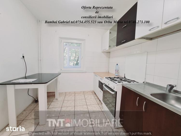 Apartament cu 2 camere decomandat în Nicolina