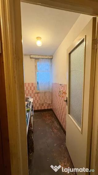 Apartament cu 2 camere semidecomandat în Rogerius
