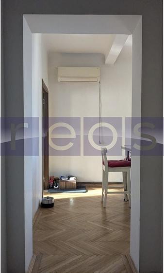 VANZARE  3 CAMERE  IN  VILA INTERBELICA  –PIATA VICTORIEI - 10