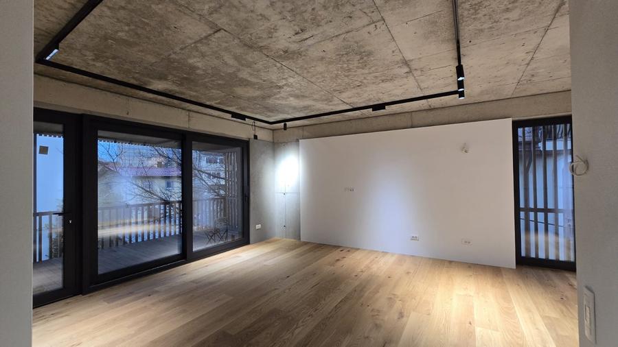 Apartament cu 3 camere decomandat, mobilat în Dorobanți