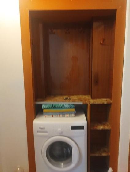 Garsonieră în Vest