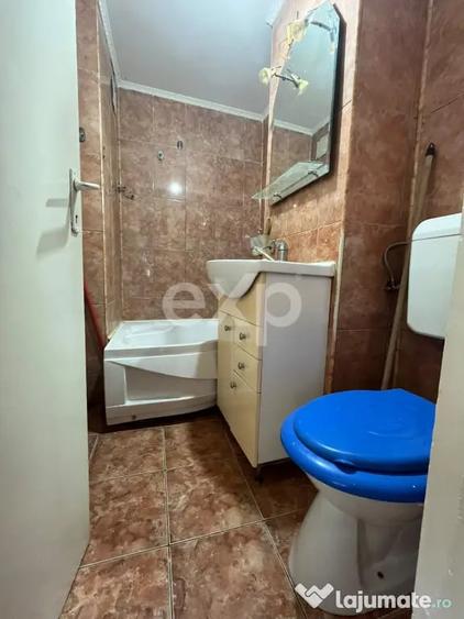 Apartament cu 2 camere nedecomandat în Central