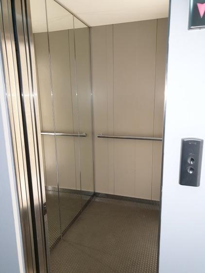 Birou, de 1,800 mp, în Floreasca