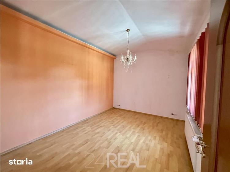 Spațiu comercial, de 88 mp, în Tei