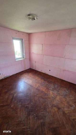 Apartament cu 3 camere în Micro 14
