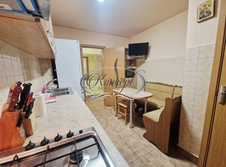 Apartament cu 2 camere decomandat, mobilat în Zorilor