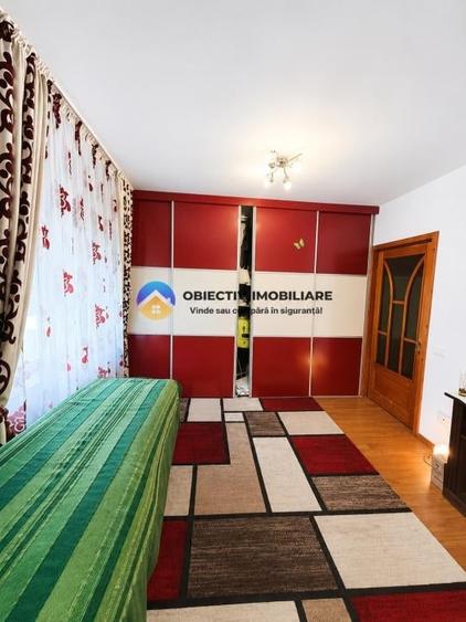 Apartament cu 4 camere decomandat în Dărmănești