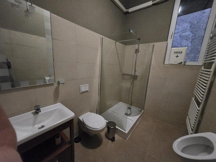 Apartament cu 4 camere în Medicină