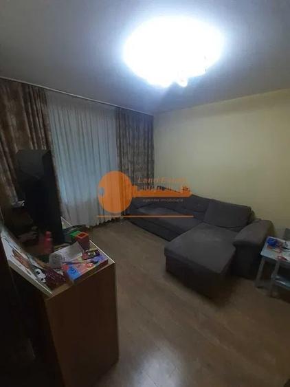 Apartament cu 2 camere decomandat în Obor