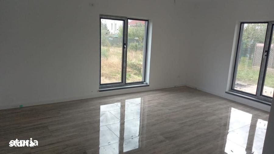Casă cu 4 camere în Micești