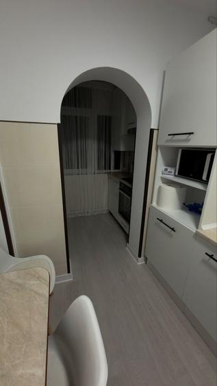 Apartament cu 2 camere decomandat în Nicolina