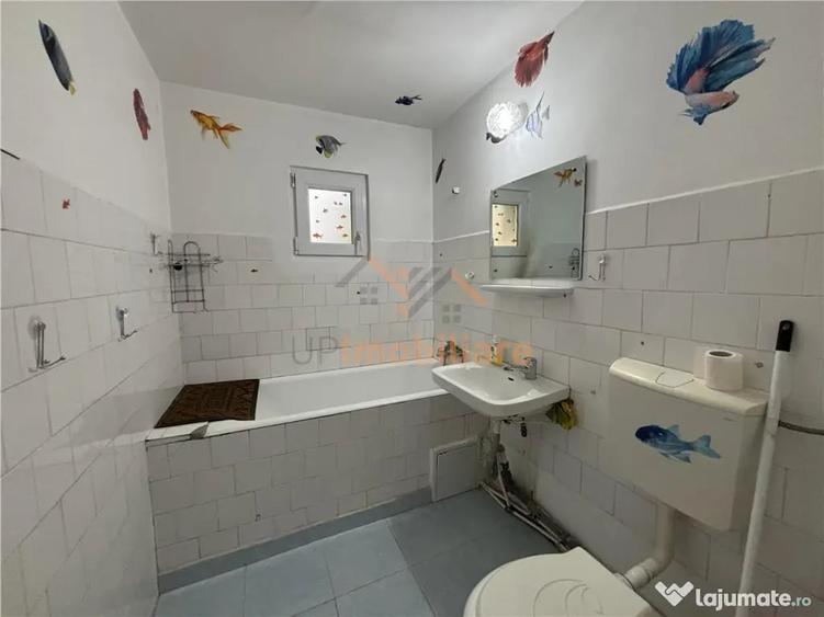 Apartament cu 3 camere decomandat în Decebal