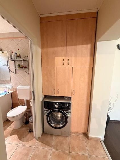 Apartament cu 3 camere semidecomandat în Rogerius