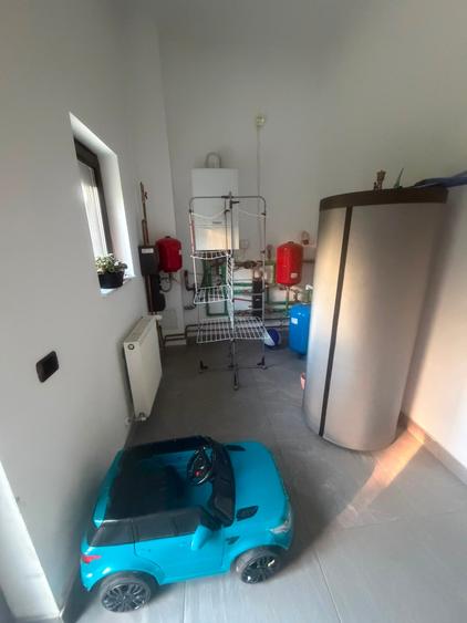 Casa individuala cu 4 camere. Teren 500 mp. Comision 0 - 29