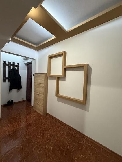 Apartament cu 3 camere semidecomandat în Exercițiu