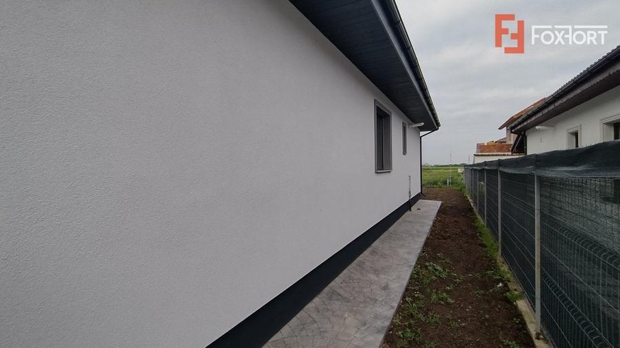 Duplex cu 3 camere cu Teren 277.5 Mp în Săcălaz
