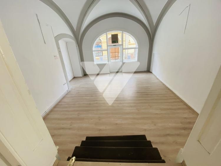 Spatiu comercial de închiriat 75 mp zona Centrala Sibiu - 3