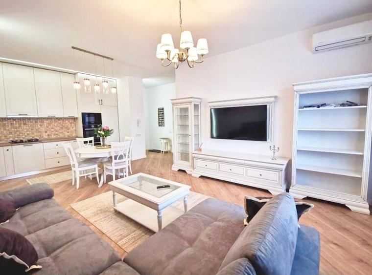 Apartament cu 2 camere decomandat, mobilat în Pipera
