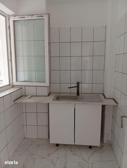 Apartament cu 2 camere decomandat în Berceni