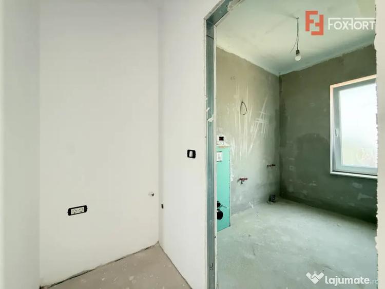 Apartament cu 4 camere în Torontalului