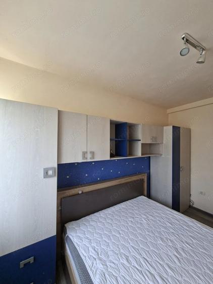 Apartament cu 3 camere decomandat în Giarmata