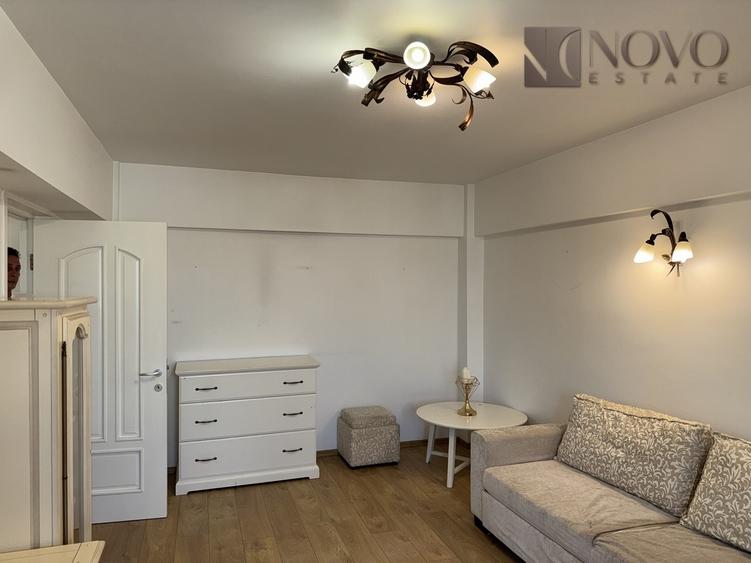 Apartament cu 2 camere decomandat, mobilat în Universitate