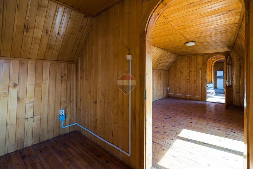 Apartament cu 8 camere în Blumăna