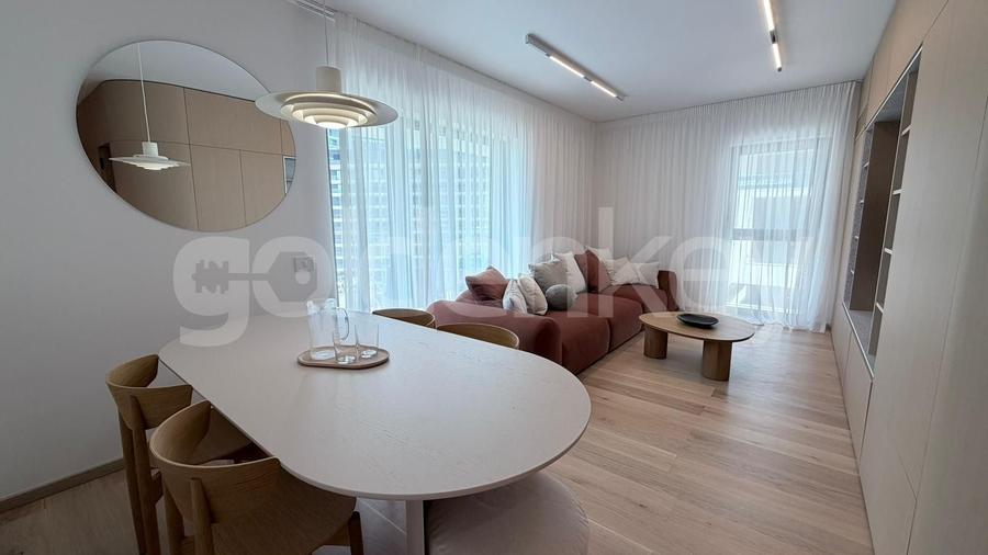 Apartament cu 3 camere decomandat, mobilat în Barbu Văcărescu