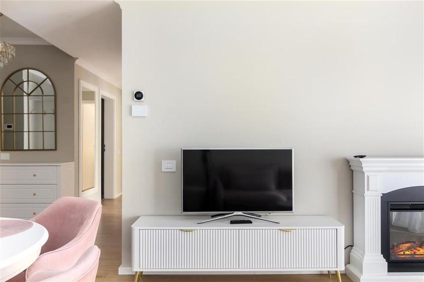 Apartament cu 3 camere semidecomandat în Gară