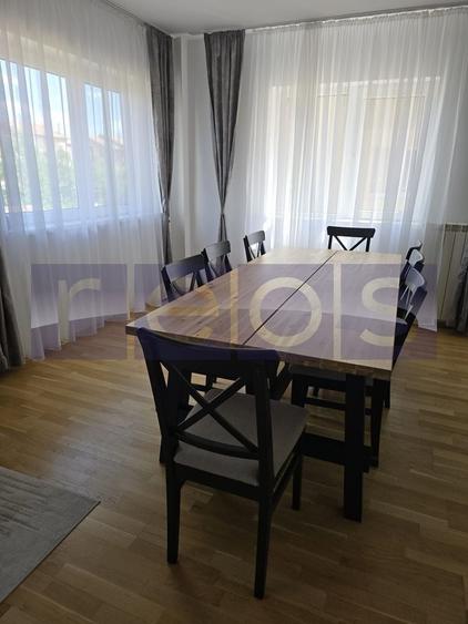 Apartament cu 4 camere, mobilat în Pipera