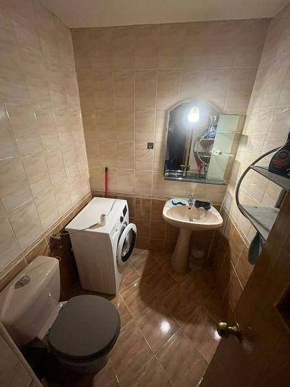 Apartament cu 3 camere decomandat, mobilat în Faleza Nord