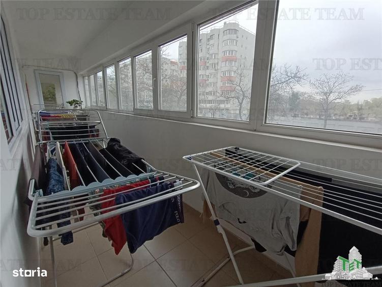 Apartament cu 3 camere decomandat în 1 Mai
