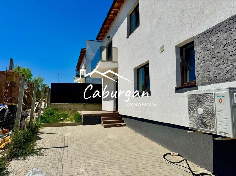 Duplex cu 4 camere cu Canalizare în Exterior Vest