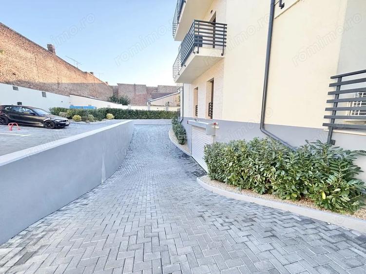 Apartament cu 3 camere decomandat în Ultracentral