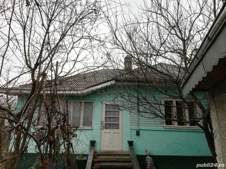 Casă cu 6 camere cu Teren 1848 Mp în Pașcani