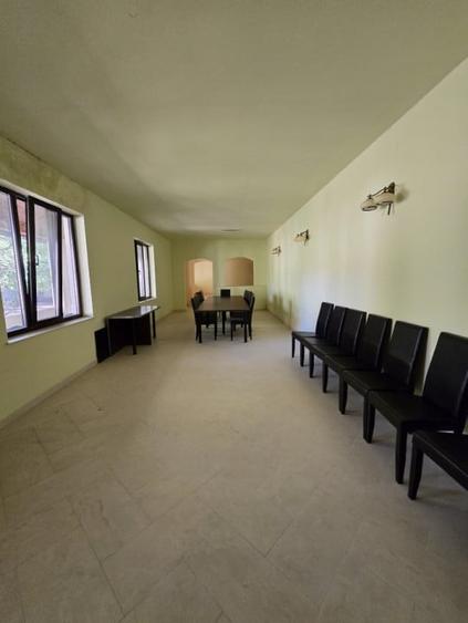 Casă individuală cu 6 camere cu Canalizare în Cenad