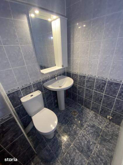 Apartament cu 2 camere semidecomandat, mobilat în Obcini