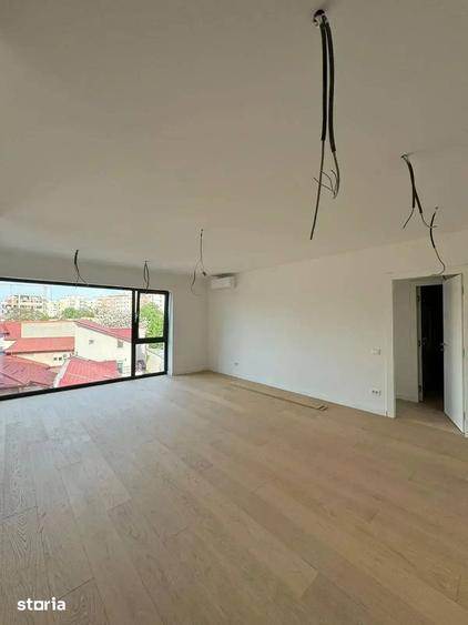 Apartament cu 4 camere în Eminescu
